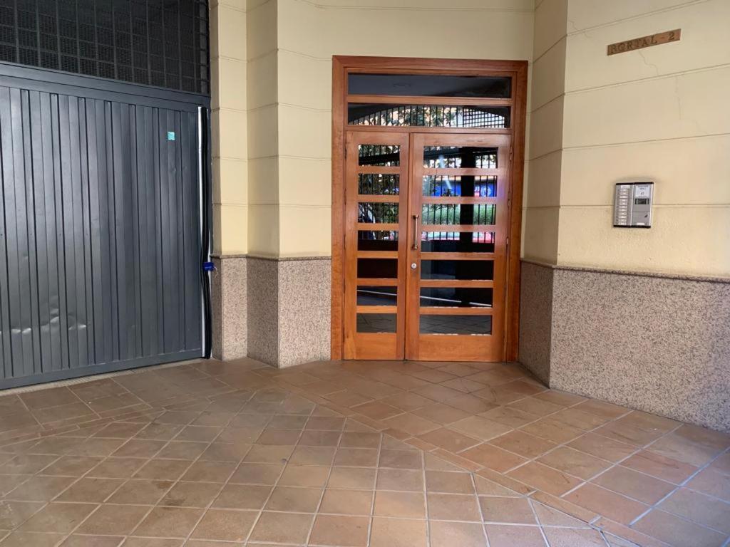 Apartamento Con Encanto Y Parking Privado Y Gratuito グラナダ エクステリア 写真
